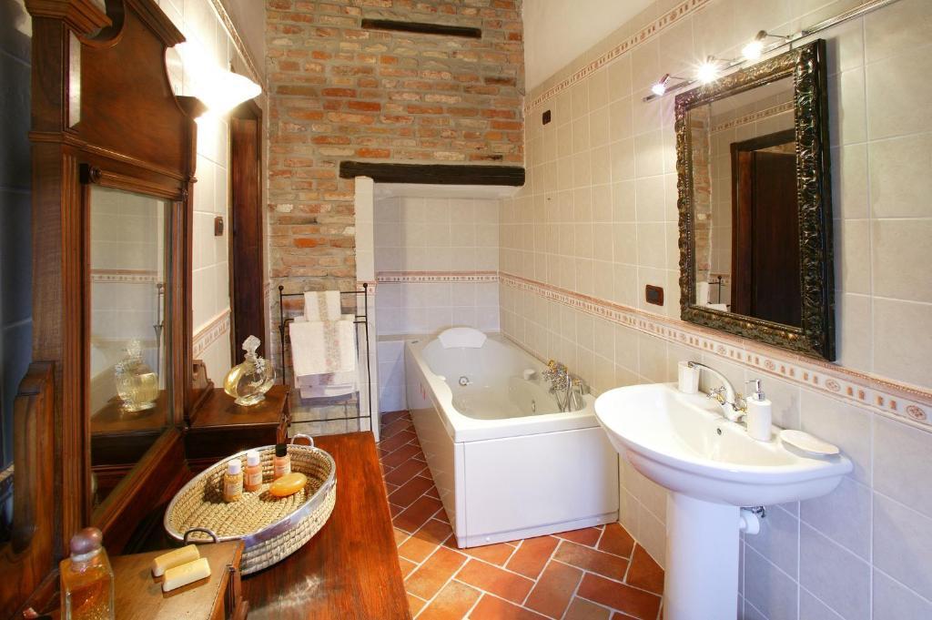 La Maragliana Aparthotel Castel Rocchero Camera foto