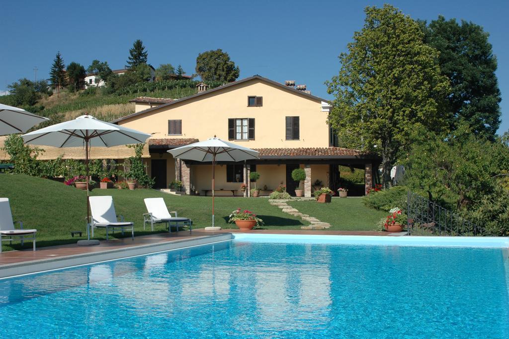 La Maragliana Aparthotel Castel Rocchero Esterno foto