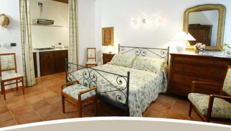 La Maragliana Aparthotel Castel Rocchero Esterno foto