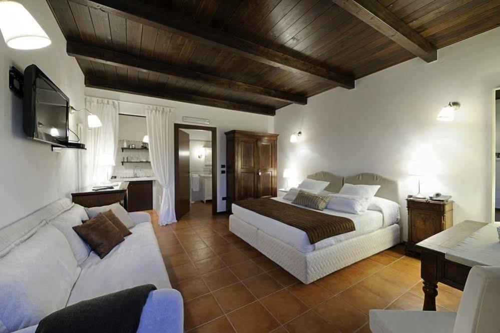 La Maragliana Aparthotel Castel Rocchero Esterno foto