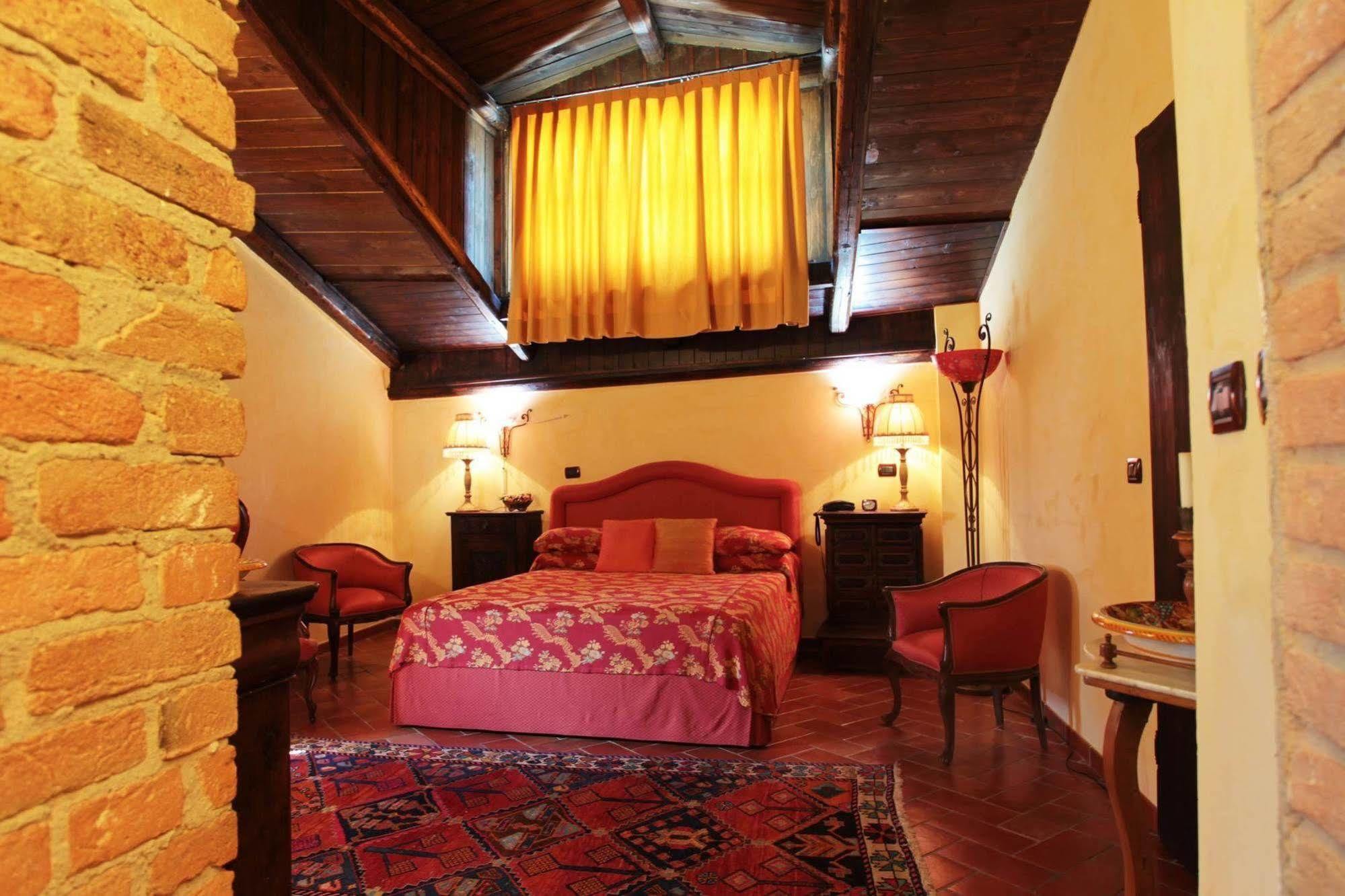 La Maragliana Aparthotel Castel Rocchero Esterno foto
