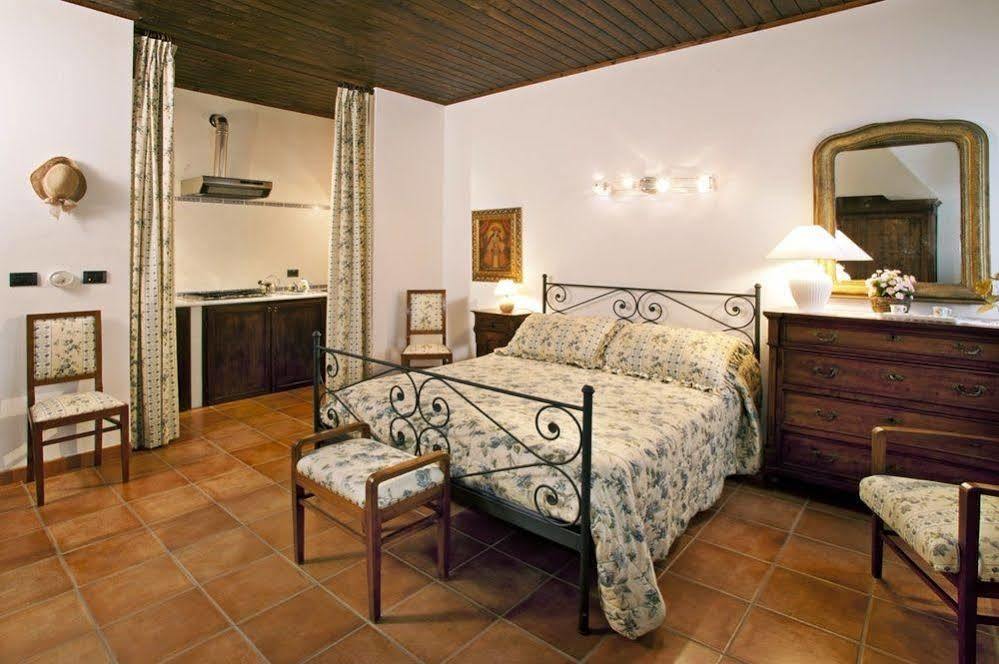 La Maragliana Aparthotel Castel Rocchero Esterno foto